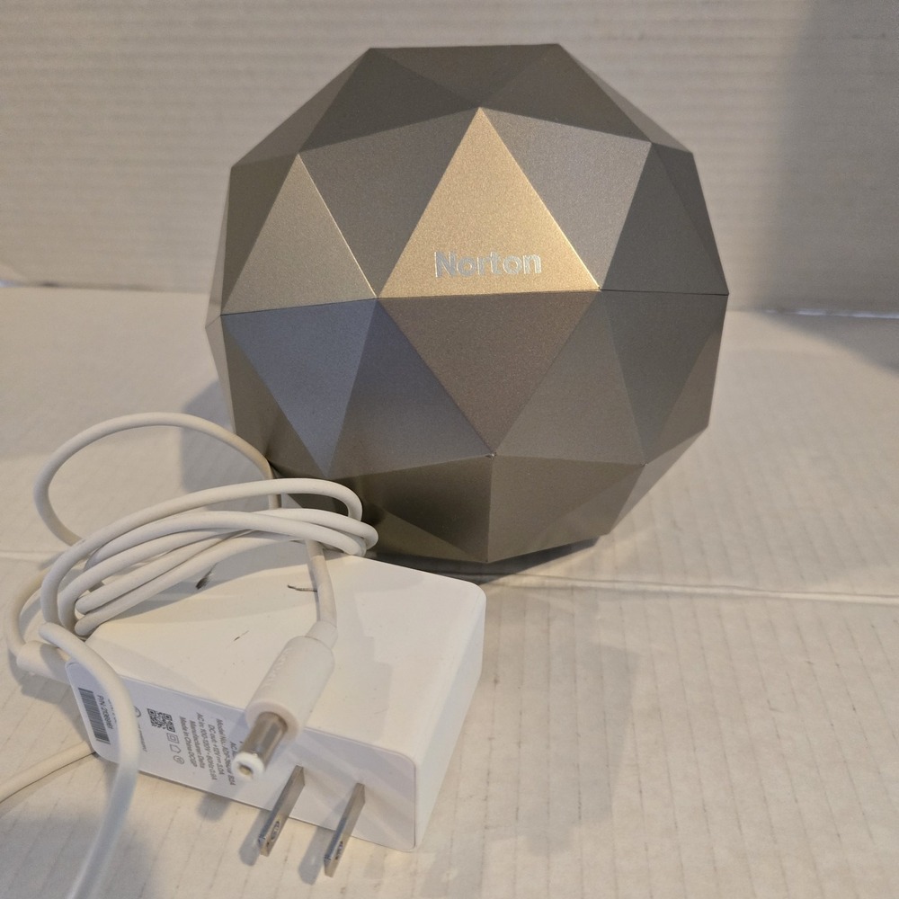 Norton Core‎ 517 Secure High Performance Wi-Fi Router - Granite Gray - Picture 2 of 3